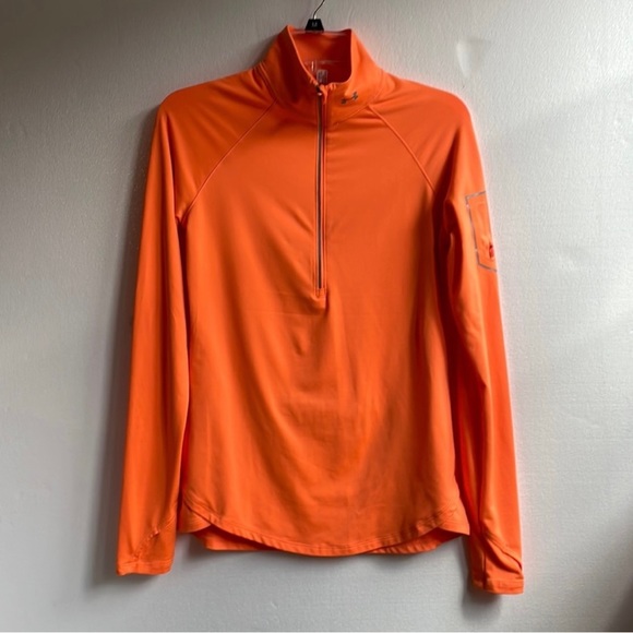 Under Armour Tops - Under Armour fitted mock neck half zip pullover back zip pocket size small